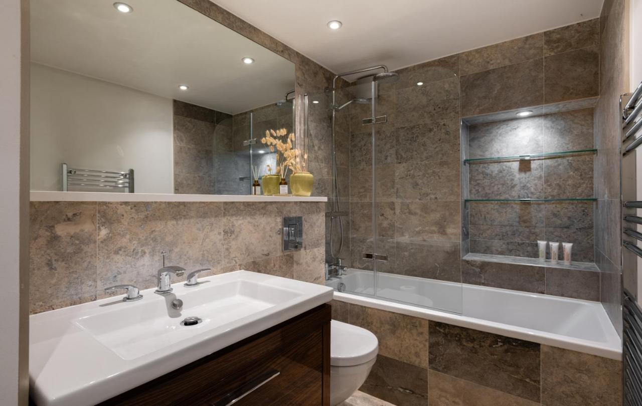 The Heart Of Shepherds Bush - Modern 2Bdr Apartment With Garden Londres Extérieur photo